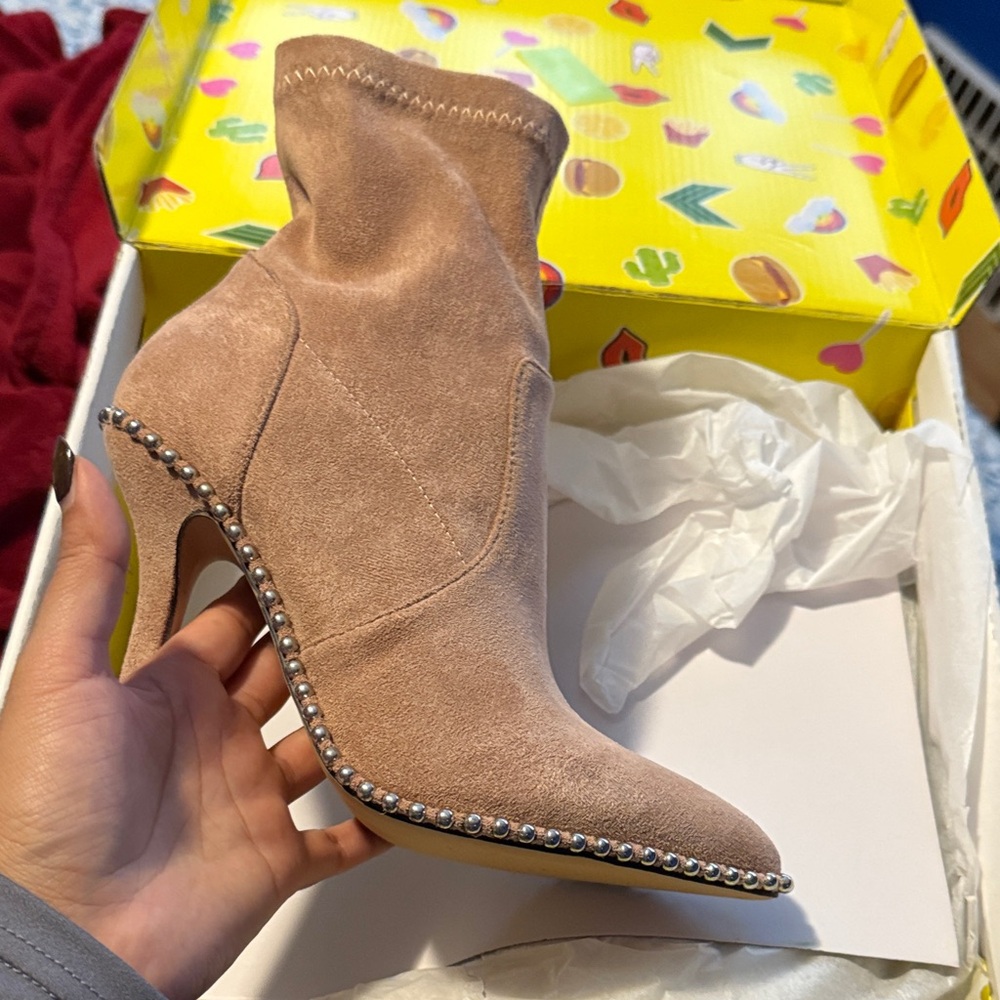 Stylish Tan Suede Heeled Boots with Stud Accents